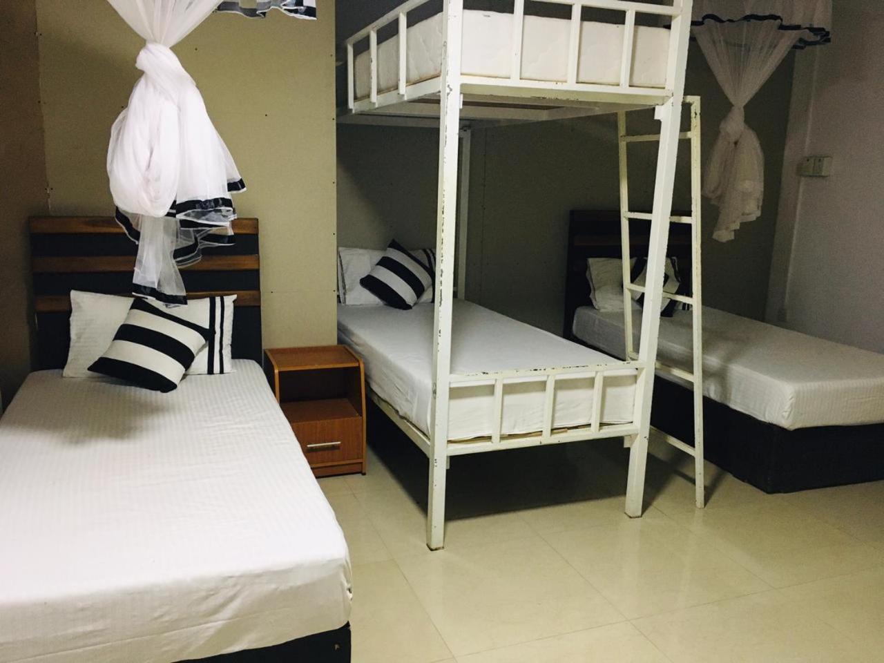 Aura City Hostel Anuradhapura Zewnętrze zdjęcie