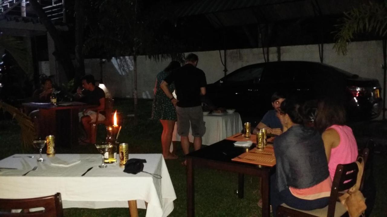 Aura City Hostel Anuradhapura Zewnętrze zdjęcie